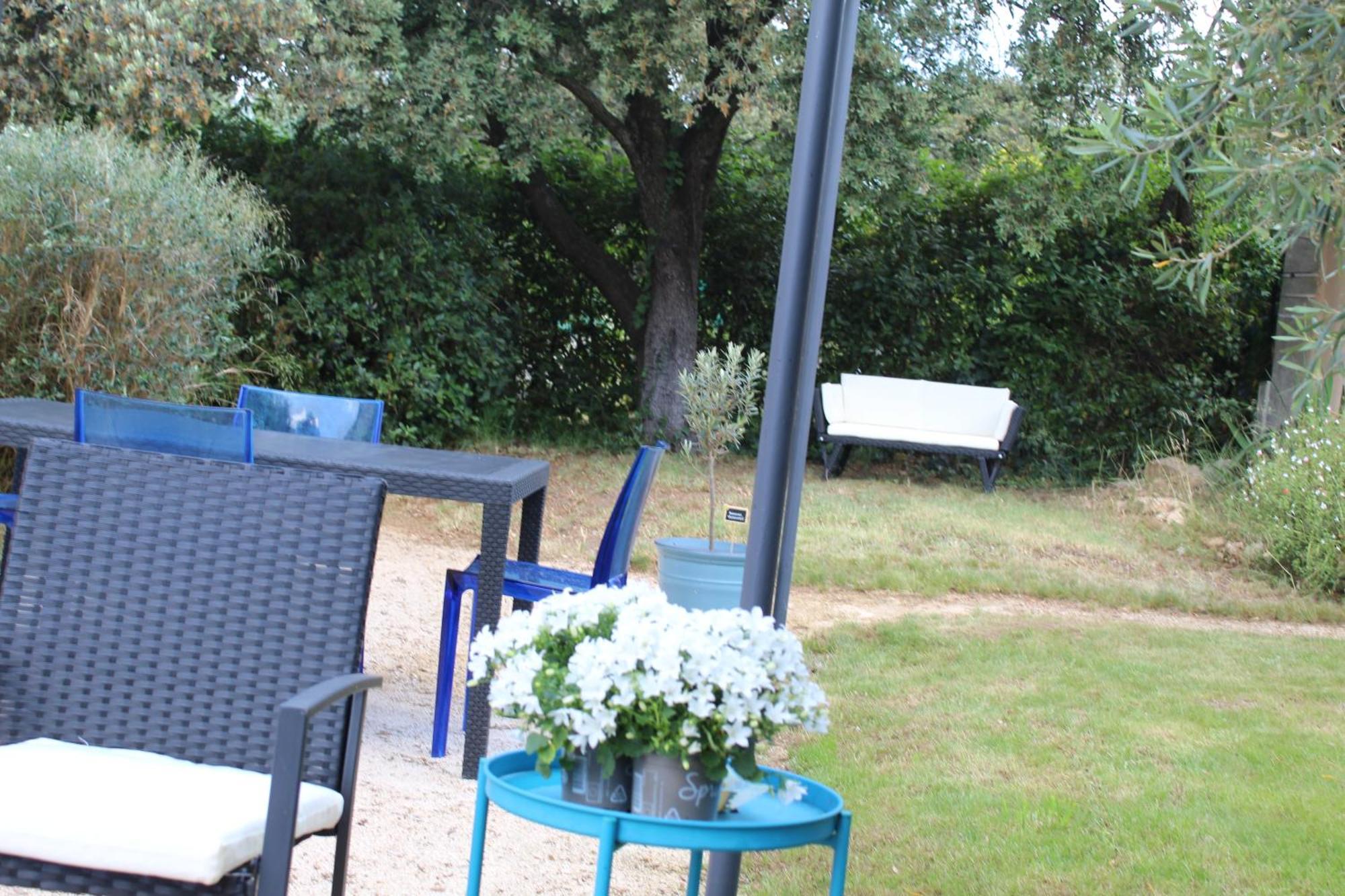 Villa Pierre Blanche Le Calme A 5Mn Du Centre Ville Nîmes Buitenkant foto