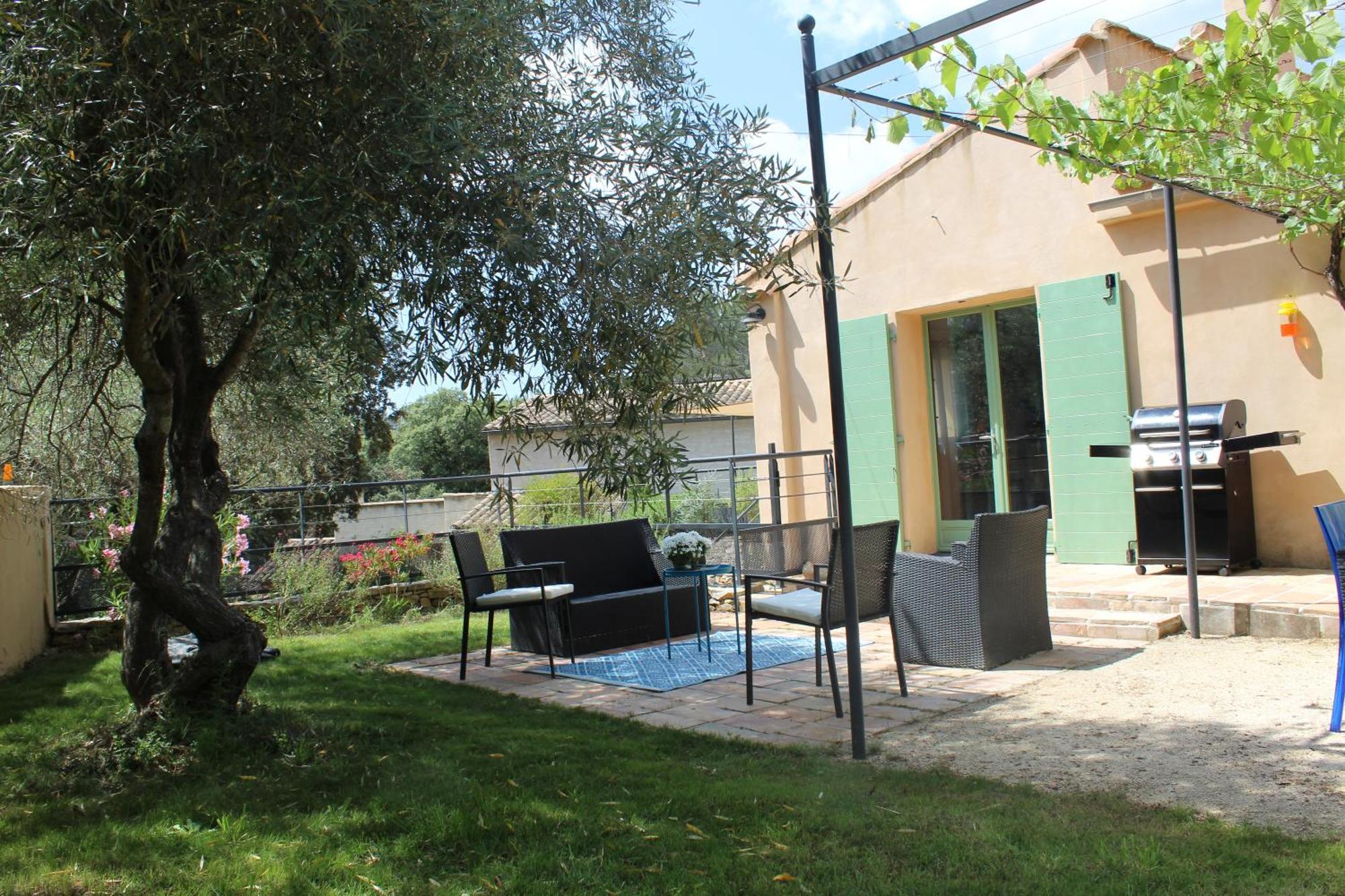 Villa Pierre Blanche Le Calme A 5Mn Du Centre Ville Nîmes Buitenkant foto